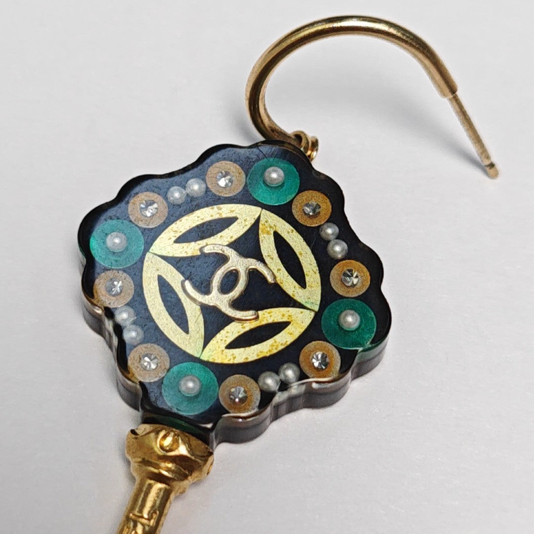 CC Logo Metal Gold Earrings