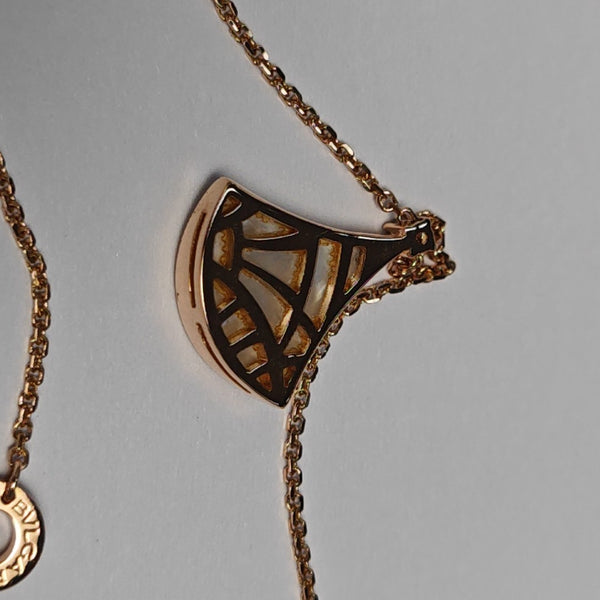 DIVAS' DREAM 18k Rose Gold Necklace