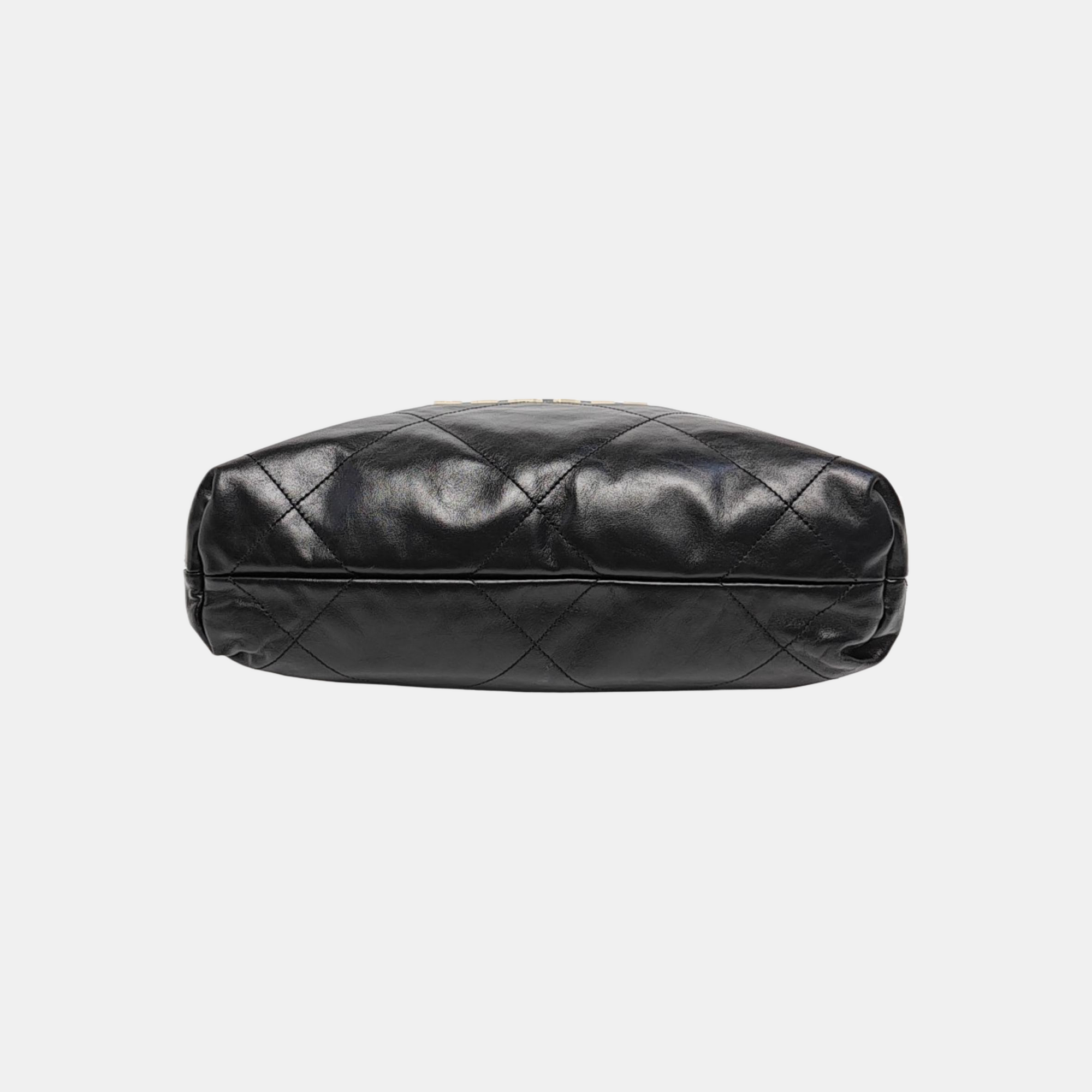 CHANEL 22 Small Quilted Calfskin Black