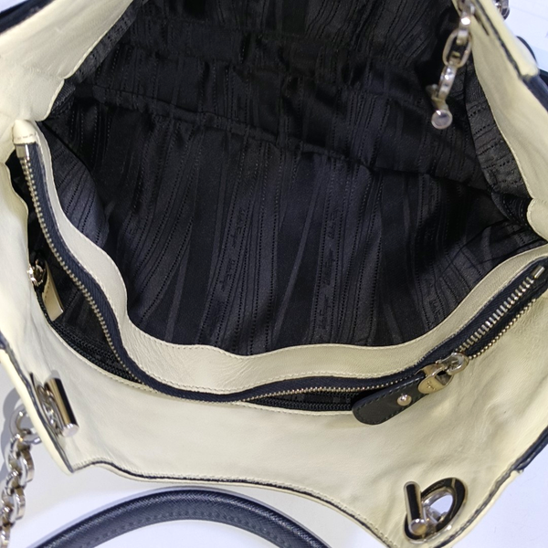 Betulla Lambskin White