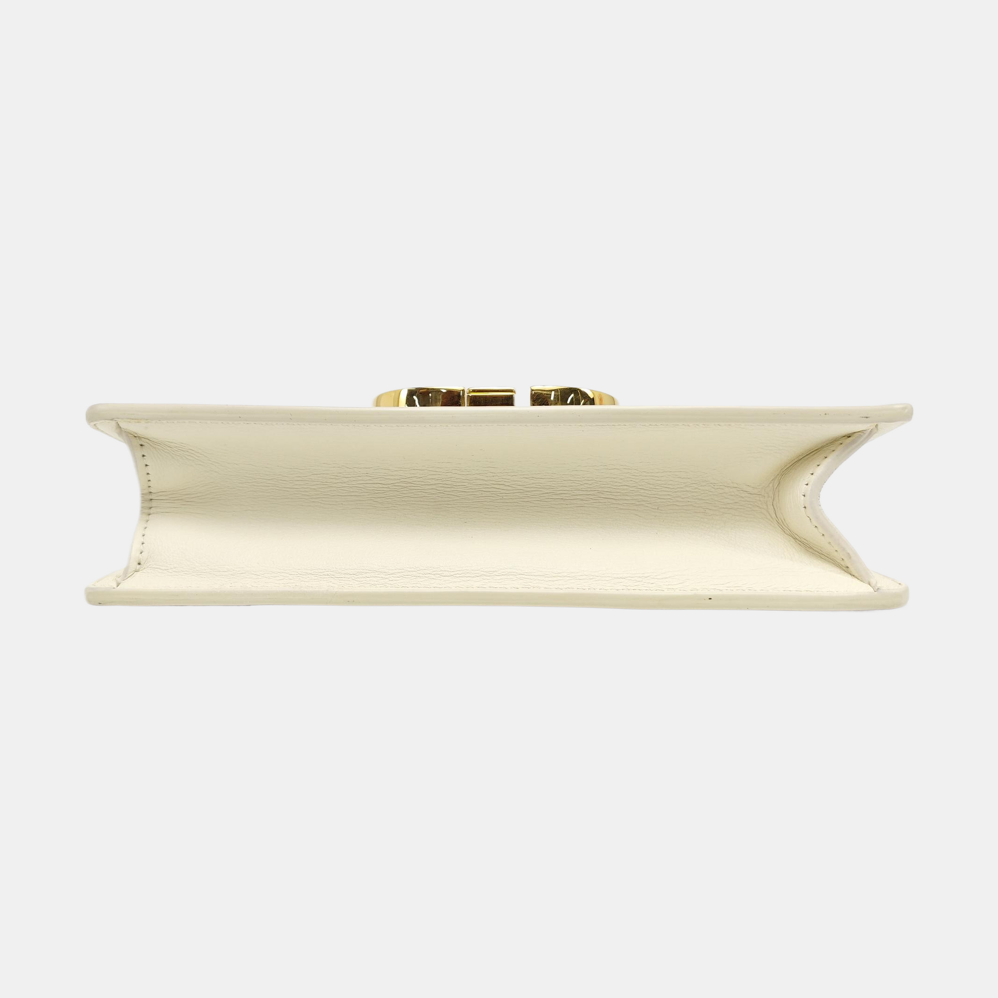 Authenticated pre-owned  30 Montaigne Calfskin Yellow - Shoulder Bag at Looply