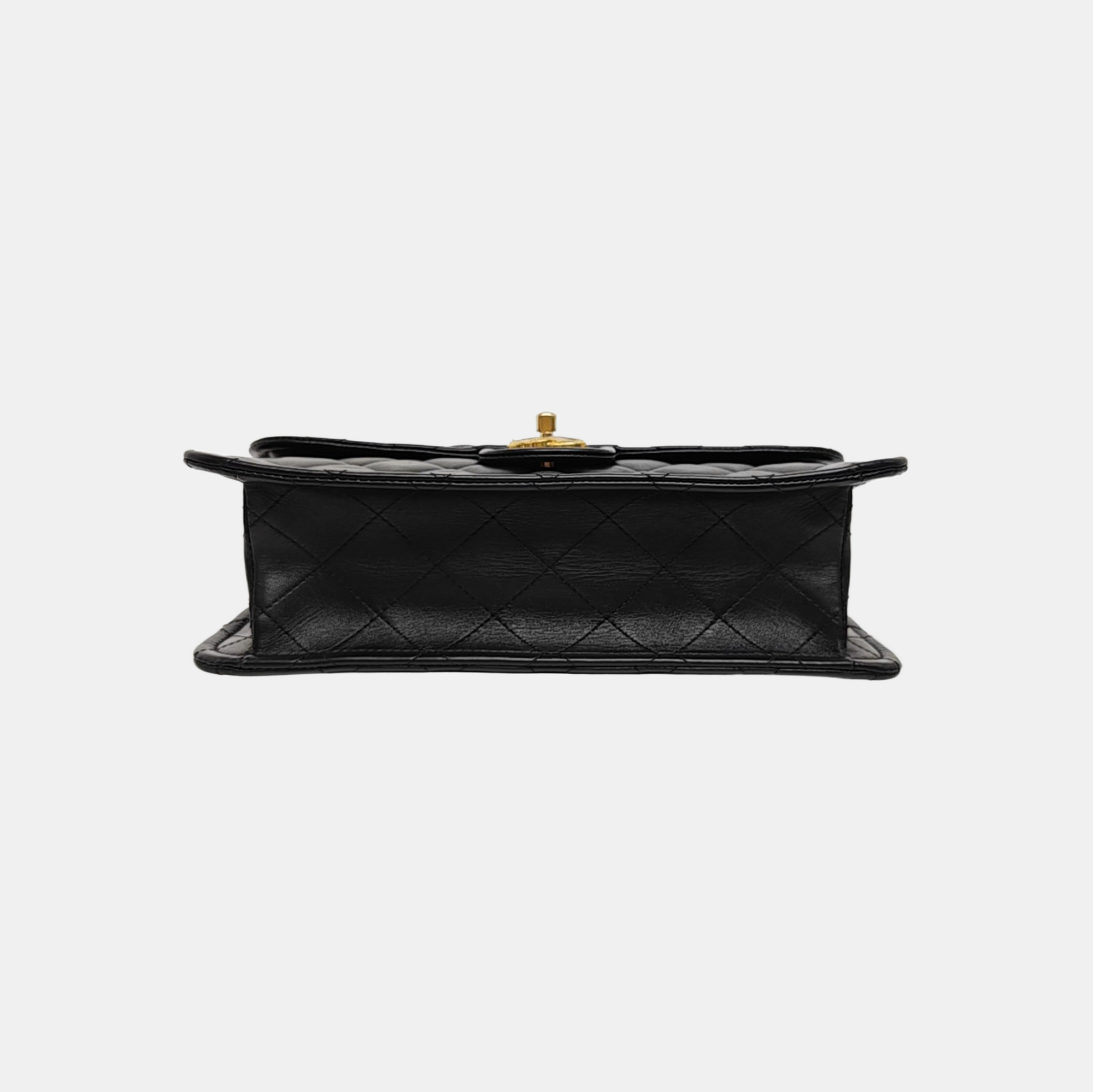 CLASSIC FLAP Medium Quilted Calfskin Black
