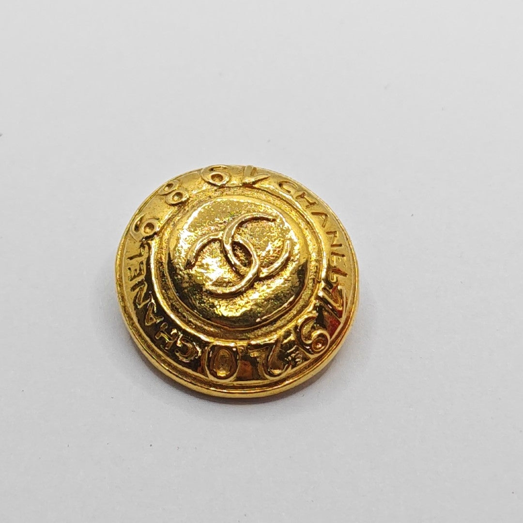 Metal Gold Clip On Earrings