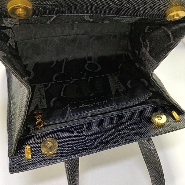 Vara Medium Calfskin Black
