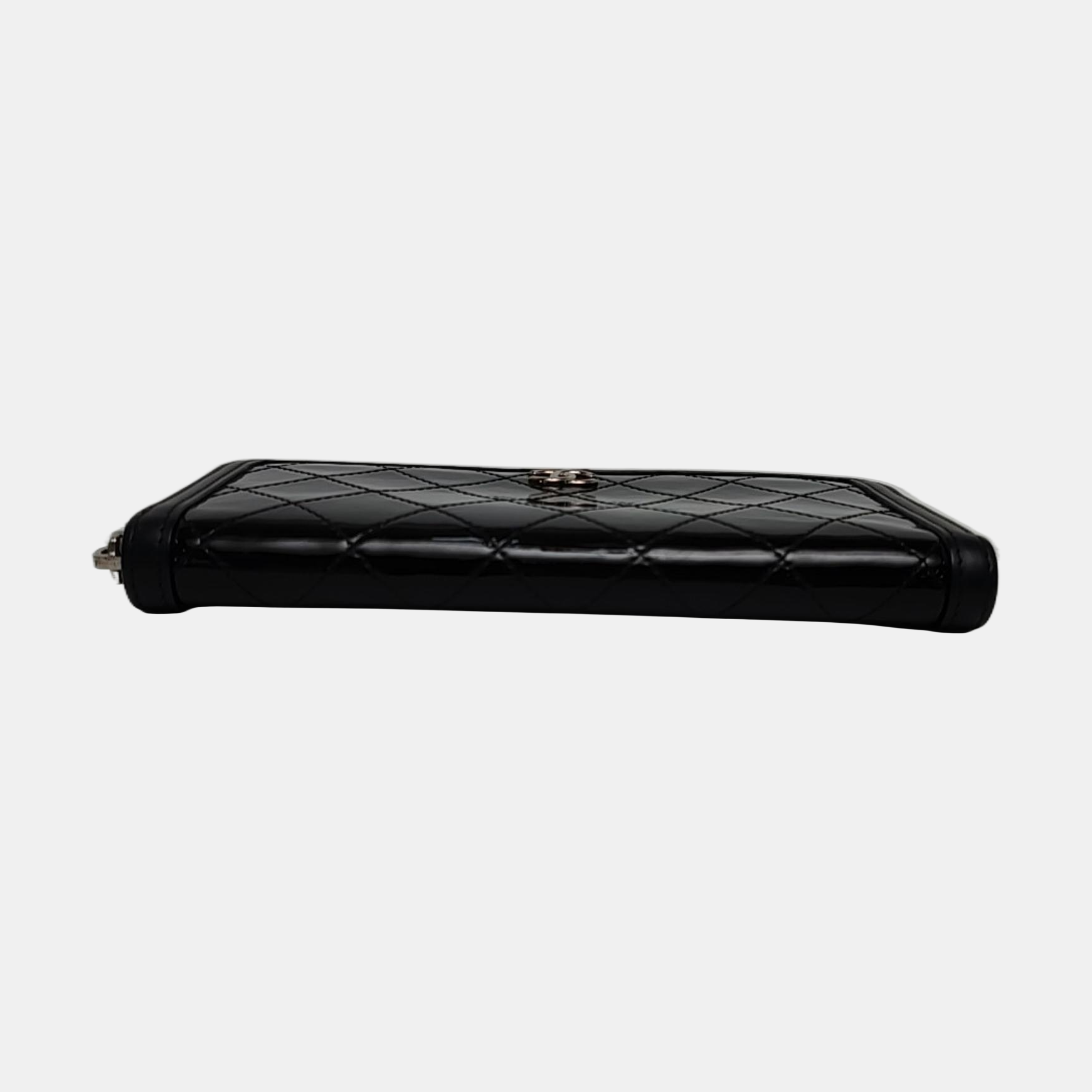 ZIPPY Quilted Patent Calfskin Black Wallet