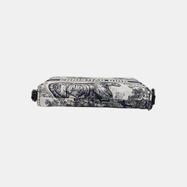 Diortravel Special Material White Wallet