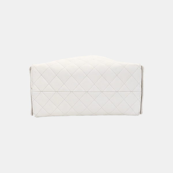 CHANEL 25 Medium Quilted Grained Calfskin White