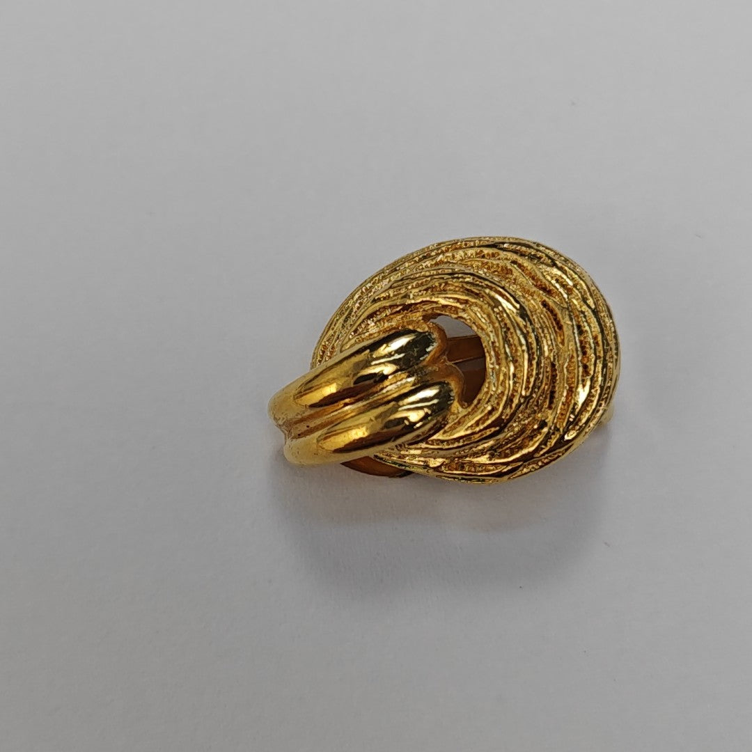 Twist Round Metal Gold Clip On Earrings