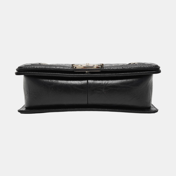 BOY CHANEL Medium Chevron, Quilted Vintage Calf Black