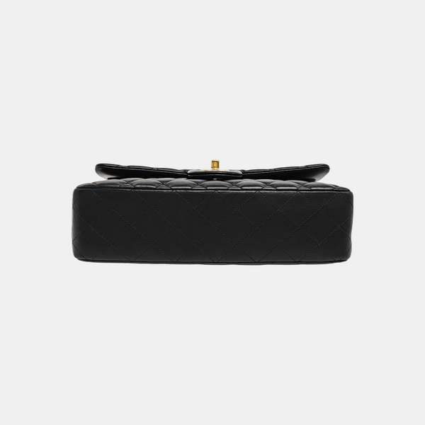 CLASSIC FLAP Medium Quilted Lambskin Black