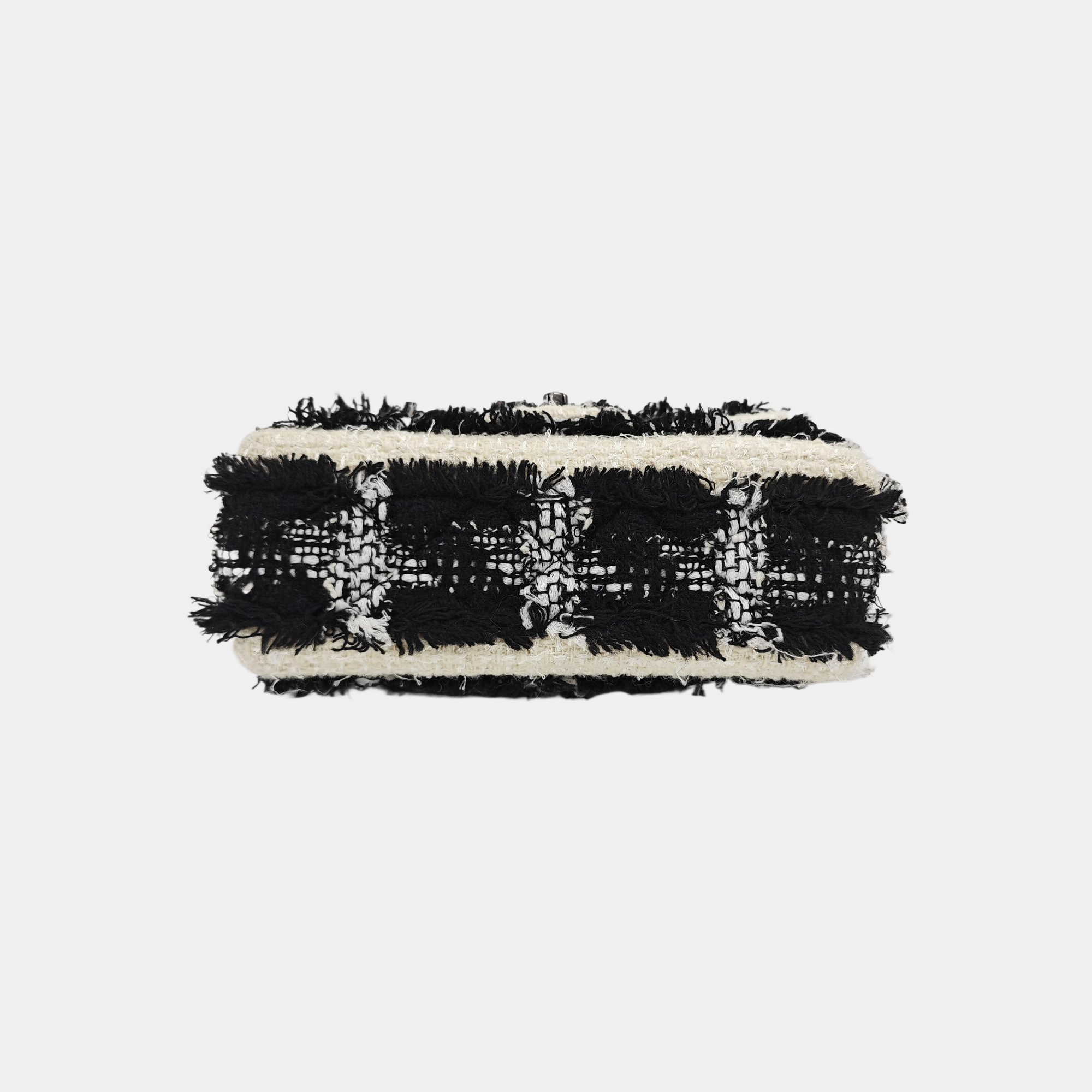 CLASSIC FLAP Mini Quilted Black
