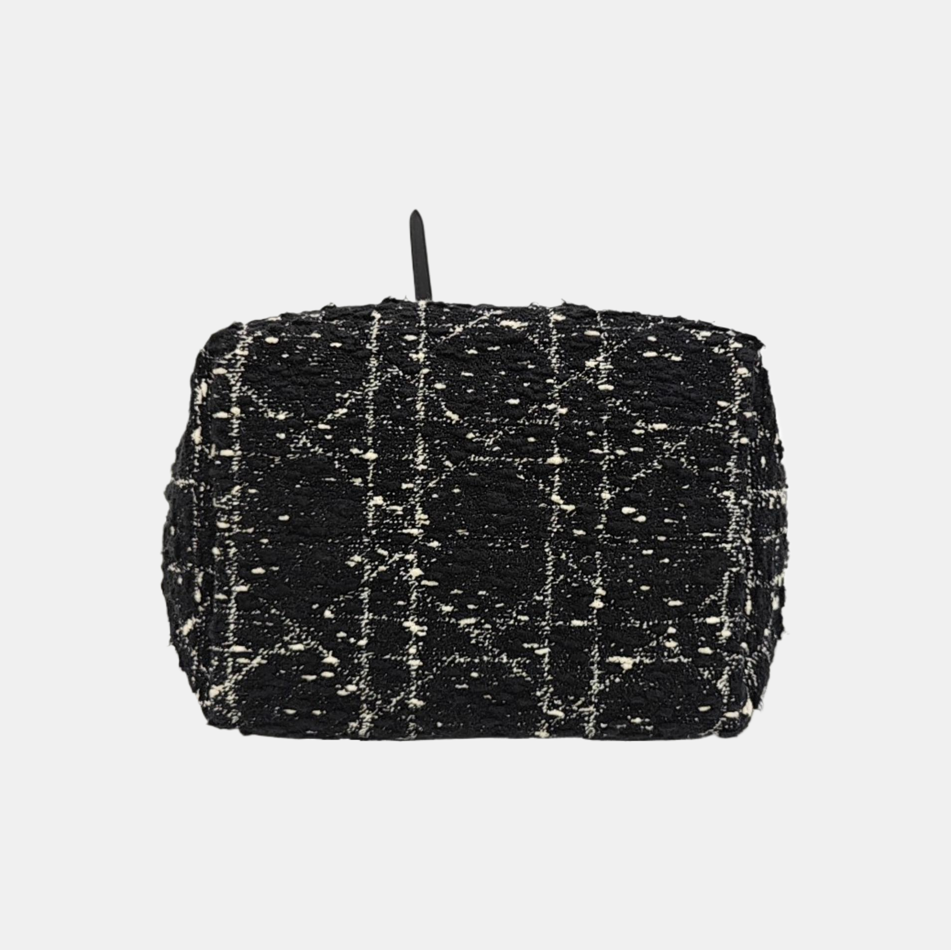 Toujours Small Cannage Wool Black