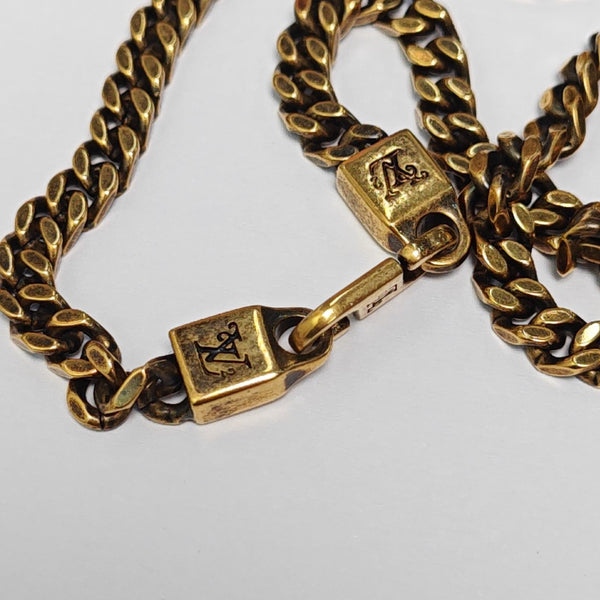 SQUARED LV Metal Gold Necklace