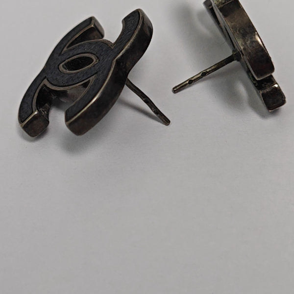 Metal Blue Stud Earrings