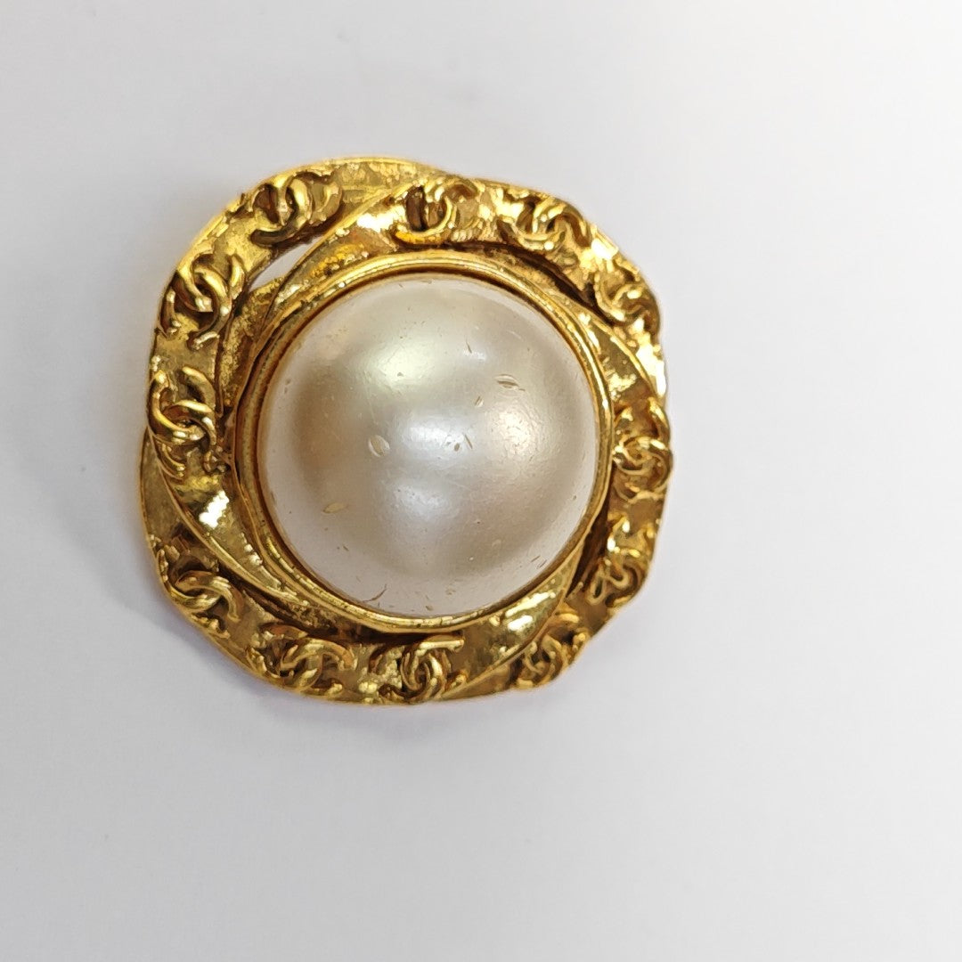 Metal Gold Clip On Earrings