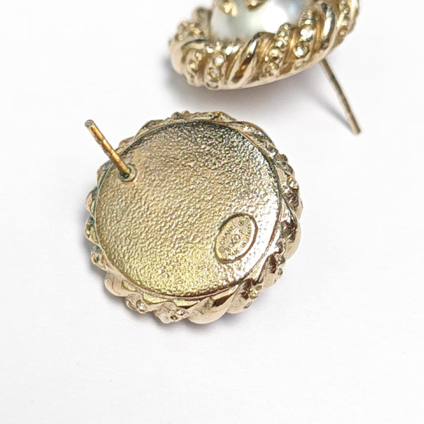 Metal Gold Stud Earrings