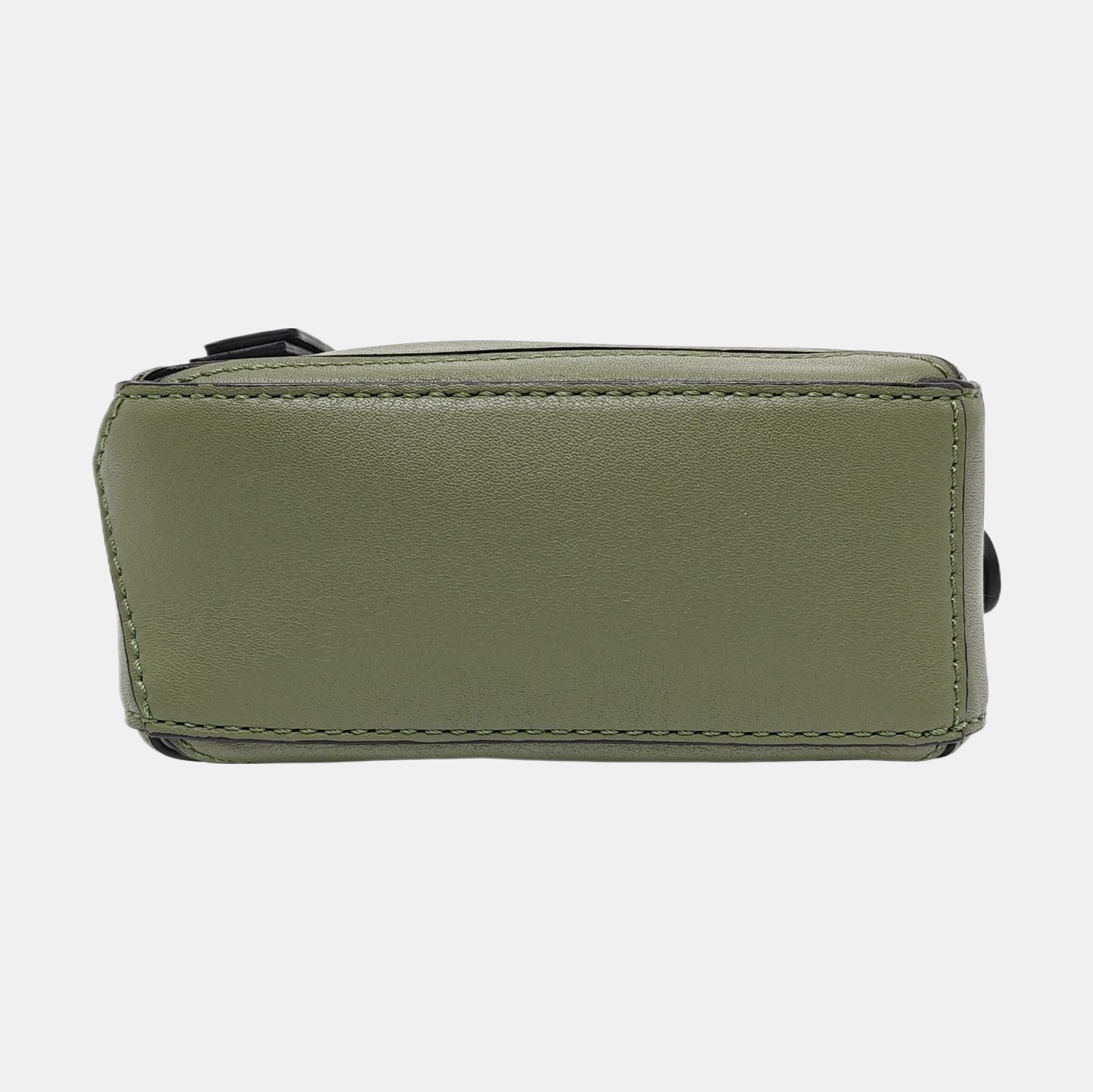 Authenticated pre-owned  Puzzle Calfskin Green - Shoulder Bag at Looply