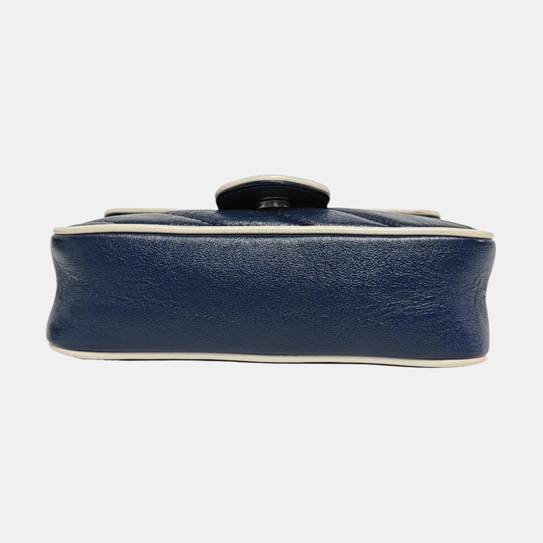 Authenticated pre-owned  GG Marmont Super Mini Quilted Calfskin Blue - Crossbody Bag at Looply