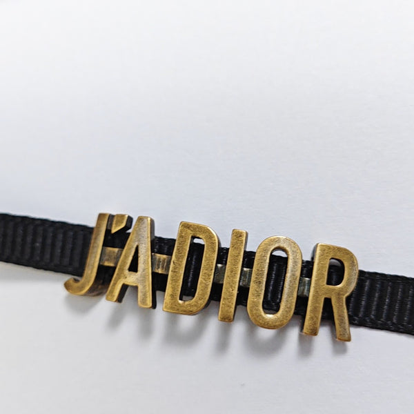 J'adior Metal Black Necklace