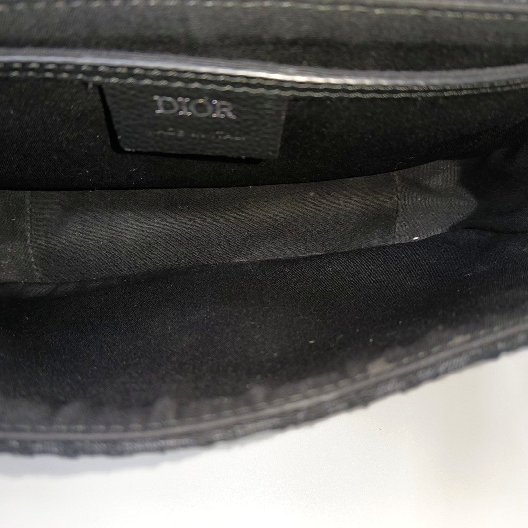 Saddle Small Oblique Canvas Black