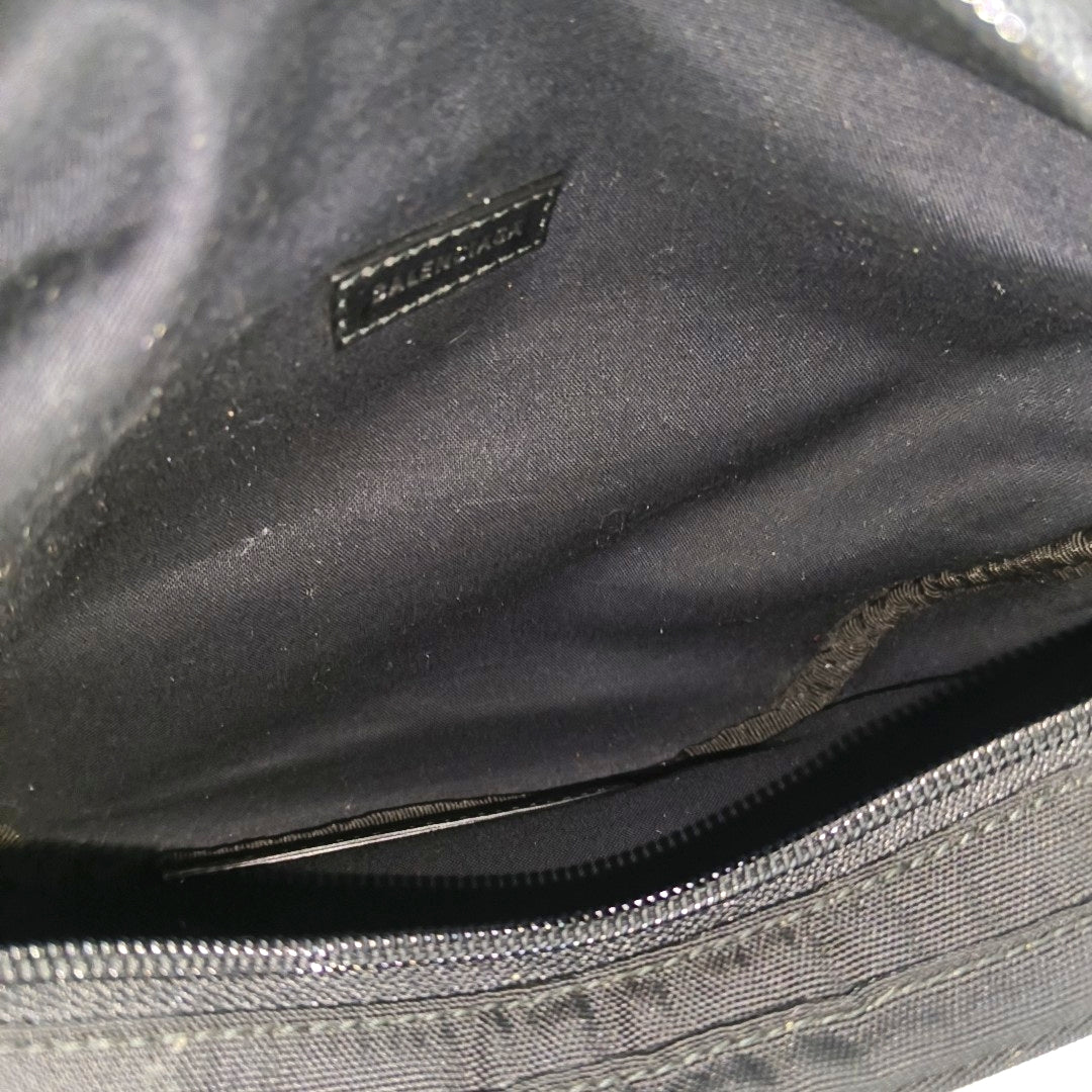 Explorer Fabric Black