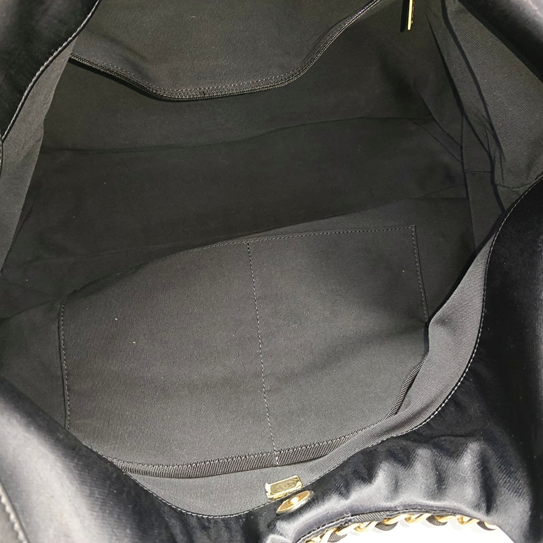 Quilted Nylon Medium Black
