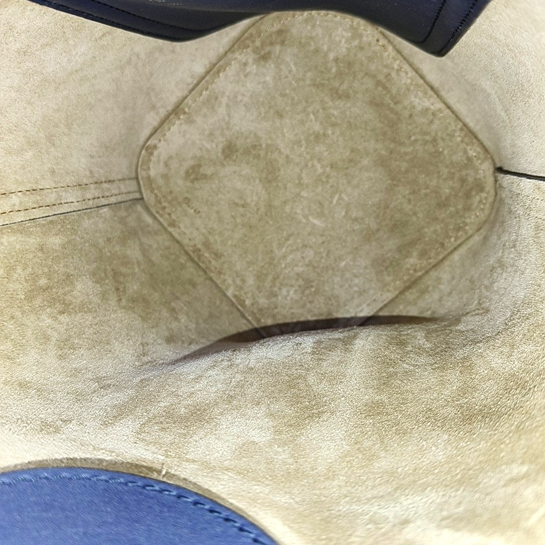 Pebble Bucket Mini Calfskin Blue