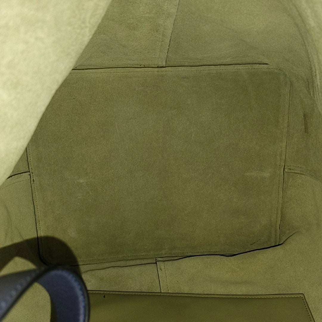 Calfskin Bucket Bag Medium Green