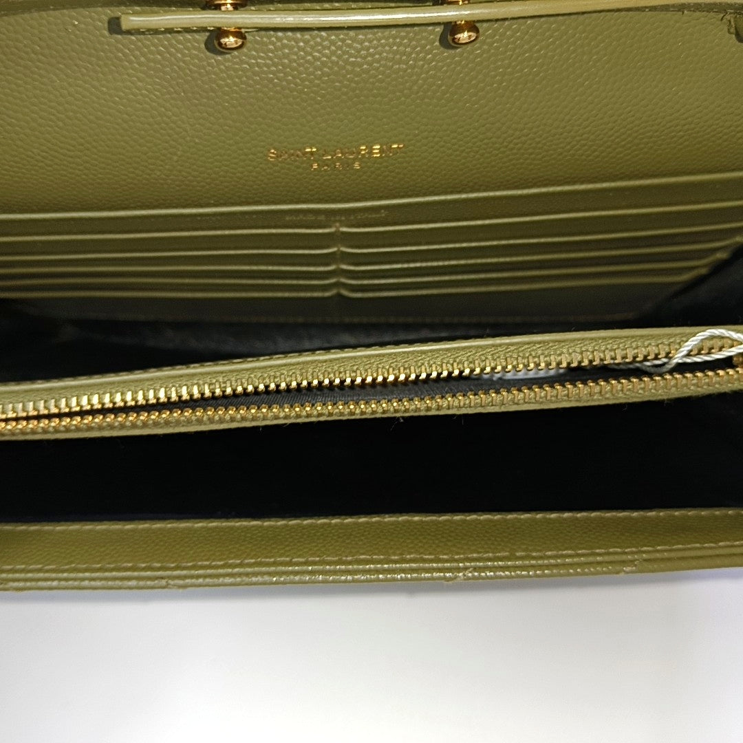 MONOGRAM Medium Chevron Calfskin Green