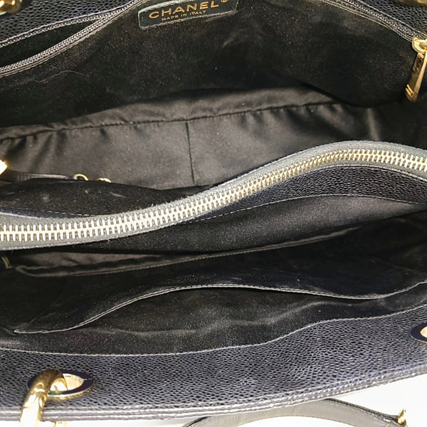 CHANEL GST Large Quilted Grained Calfskin Black