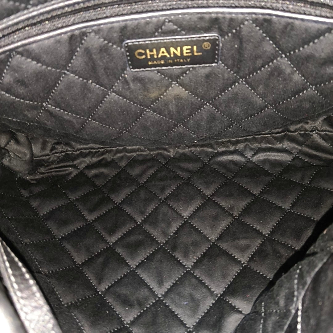 CHANEL 22 Small Quilted Calfskin Gray