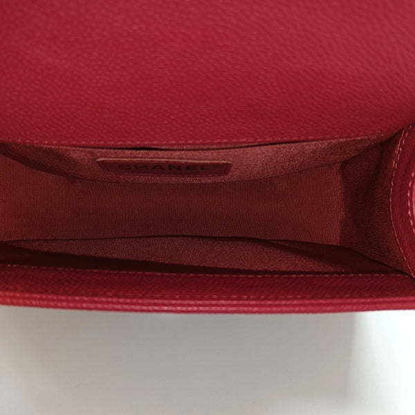 Authenticated pre-owned  BOY CHANEL Small Quilted Grained Calfskin Red - Shoulder Bag at Looply