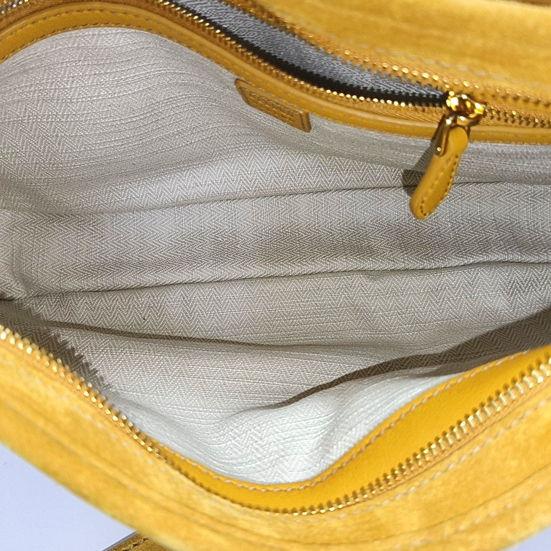 Aventure Suede Yellow