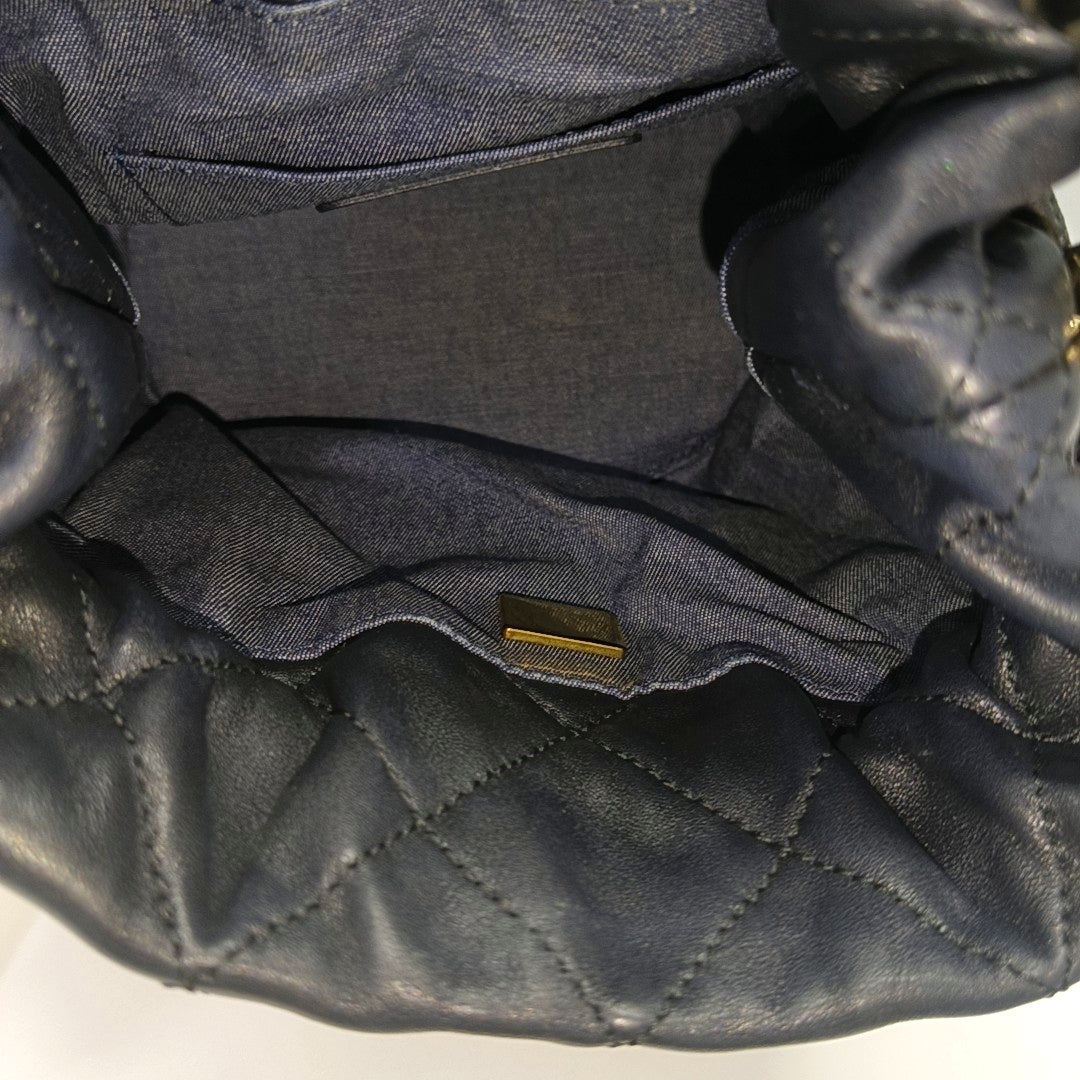 DRAWSTRING Quilted Lambskin Black