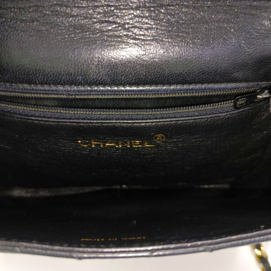 Quilted Calfskin Shoulder Bag Black