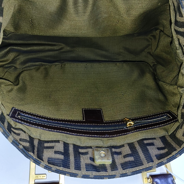 Canvas Brown
