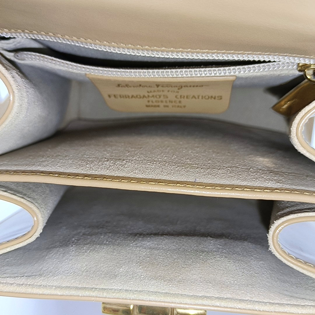 Kelly Small Calfskin Beige