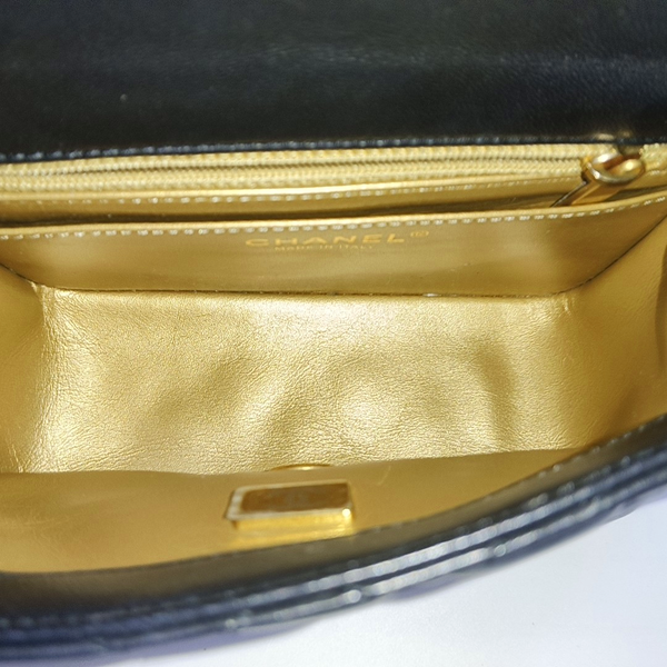 CLASSIC FLAP Mini Quilted Lambskin Black
