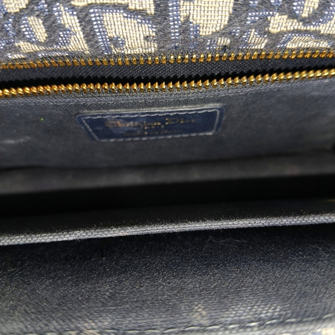 30 Montaigne Oblique Canvas Blue
