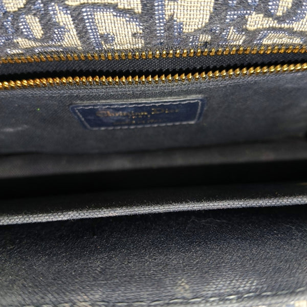 30 Montaigne Oblique Canvas Blue