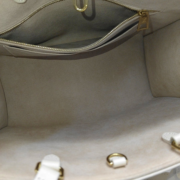 ONTHEGO MM Monogram Calfskin Beige