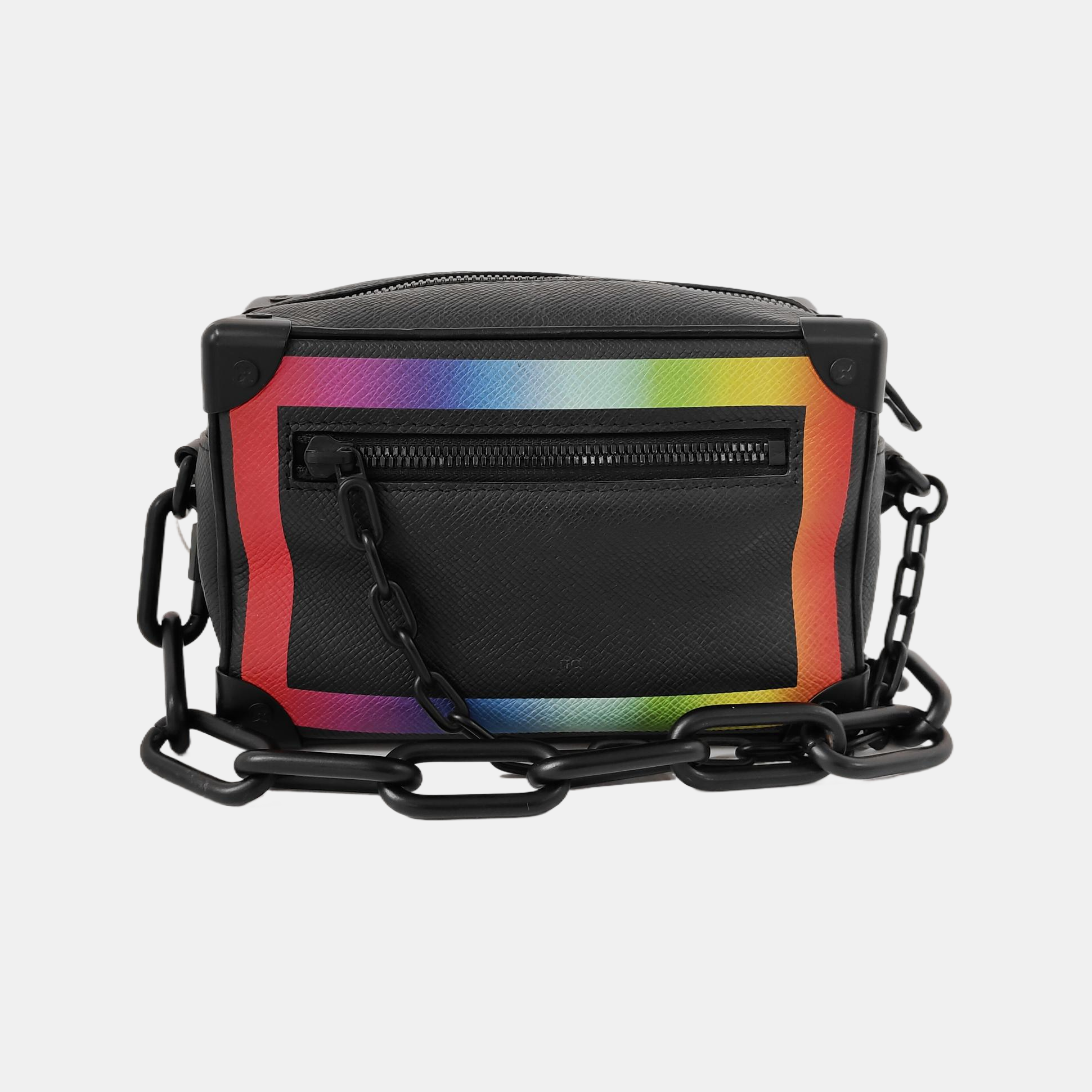 SOFT TRUNK Mini Calfskin Black