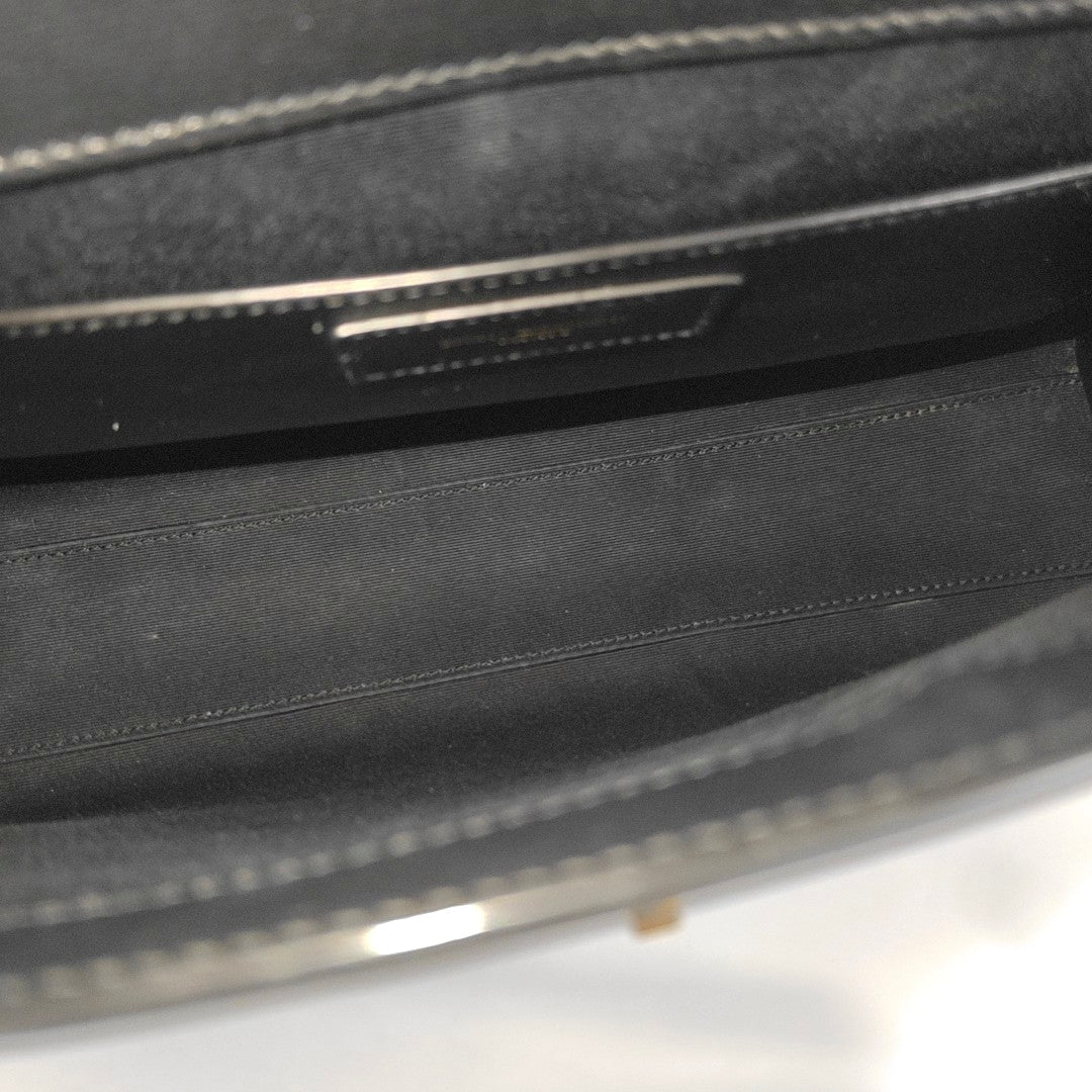 MANHATTAN Medium Calfskin Black