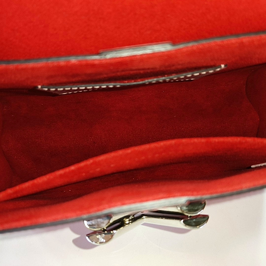 Authenticated pre-owned  TWIST MM Epi Red - Shoulder Bag at Looply