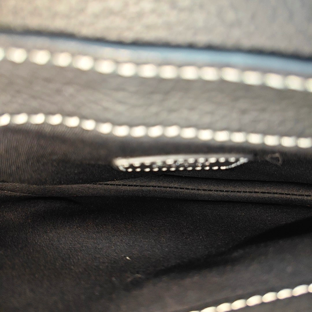 Saddle Medium Calfskin Black