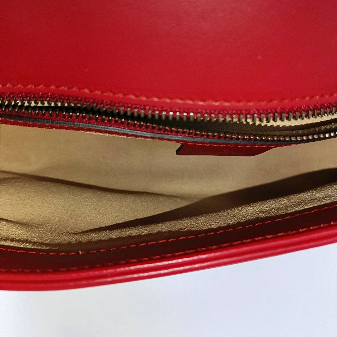 GG Marmont Medium Quilted Calfskin Red