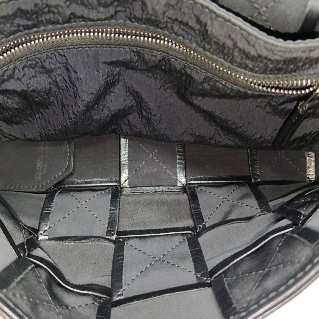 Cassette Medium Calfskin Black