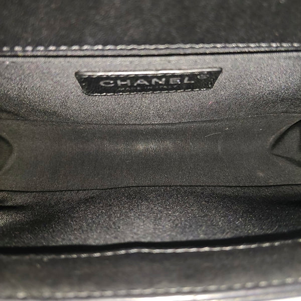 BOY CHANEL Medium Quilted Calfskin Black