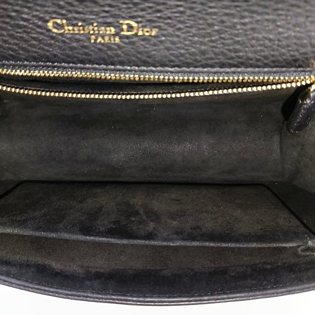 Diorama Medium Cannage Calfskin Black