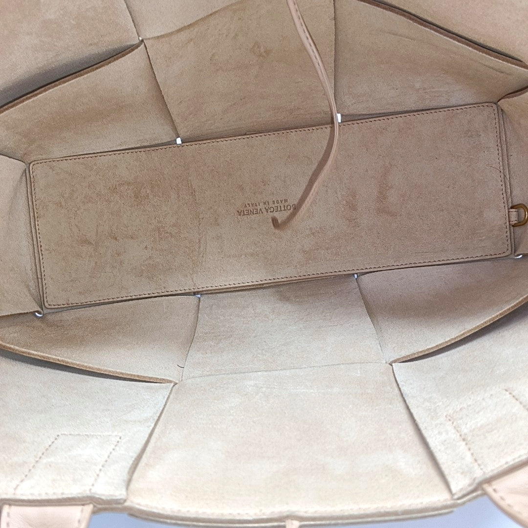 Arco Small Lambskin Beige